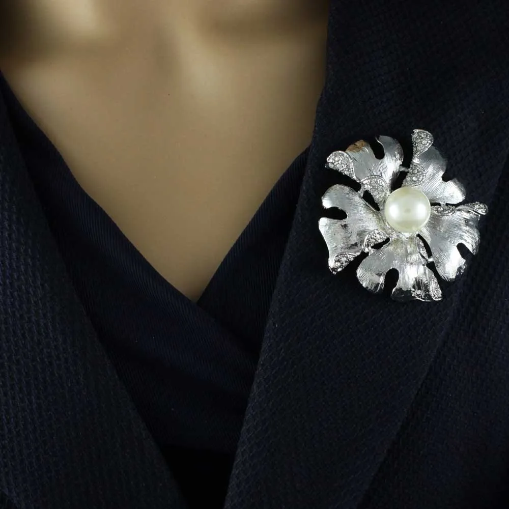 Large Textured Flower with White Pearl Center Pin - PRP264